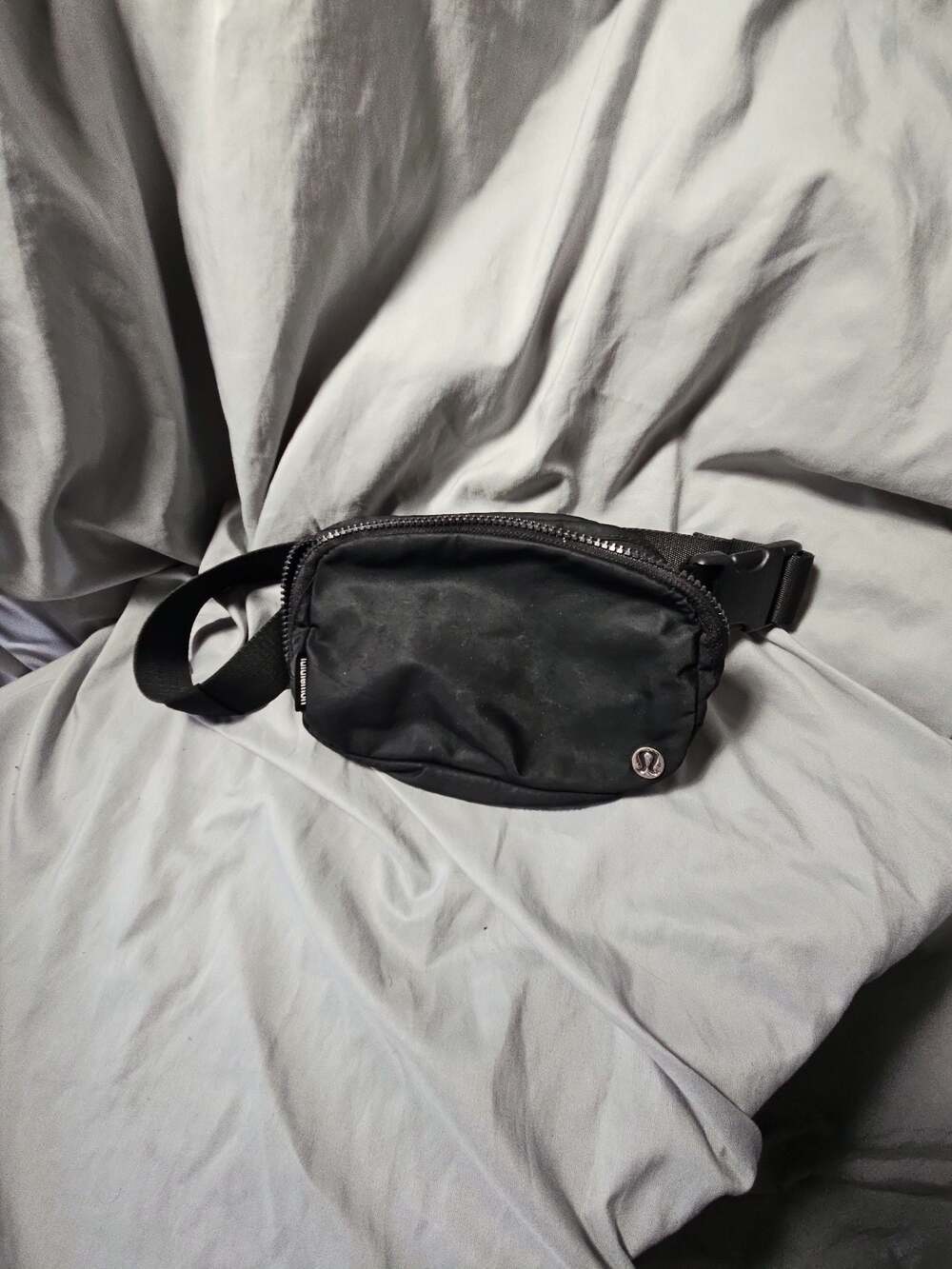 Lululemon Everywhere Belt Bag Black